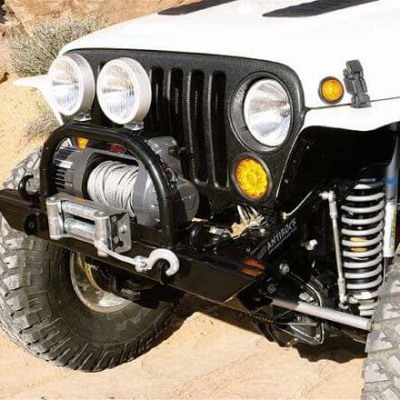 04094wd_03z2002_jeep_wranglerfront_drivers_side_view_bumper